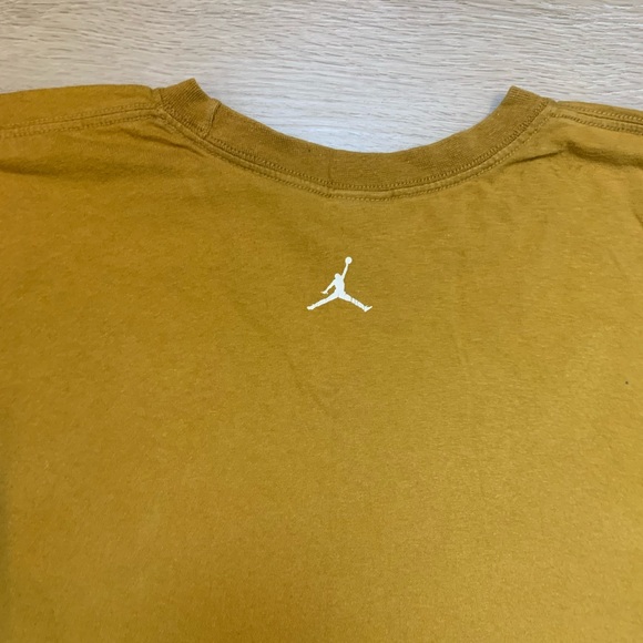 Vintage Nike T- Shirt Michael Jordan Not Every High Flying Hero Wears a Cape - Picture 8 of 10